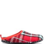 Camper-Wabi_checked_slippers-2201121134-1.jpg