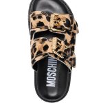 Moschino-leopard_print_flat_sandals-2201121586-4.jpg